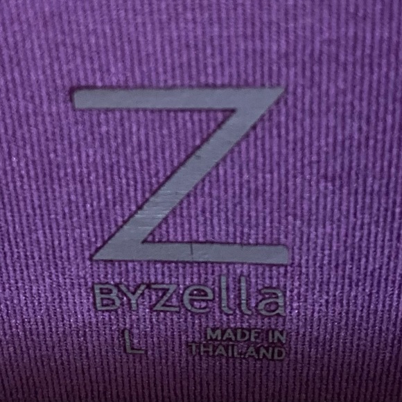 Zella woman’s zip up, size Large, purple, like new!! - Picture 2 of 3
